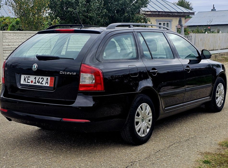 Skoda Octavia 2.0 TDI 140cp 11.2012 DSG Climatronic