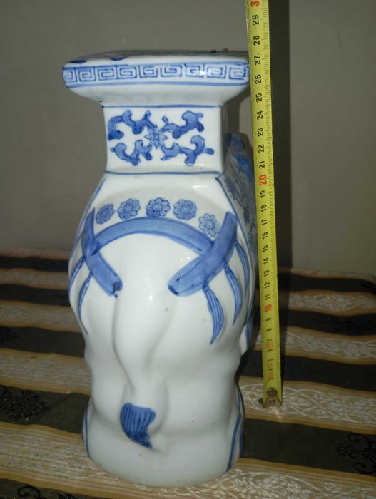 Стара поставка за саксия