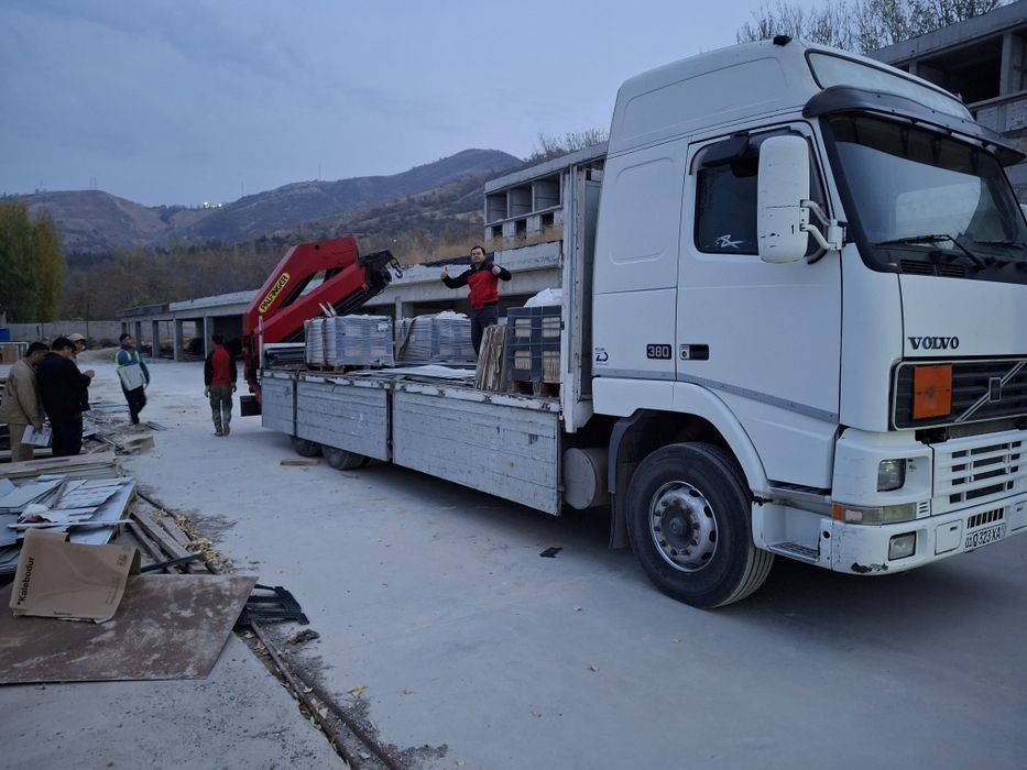 Kran manipuliyator volvo fh12 sotiladi 2000 yilda ishlab chiqarilgan