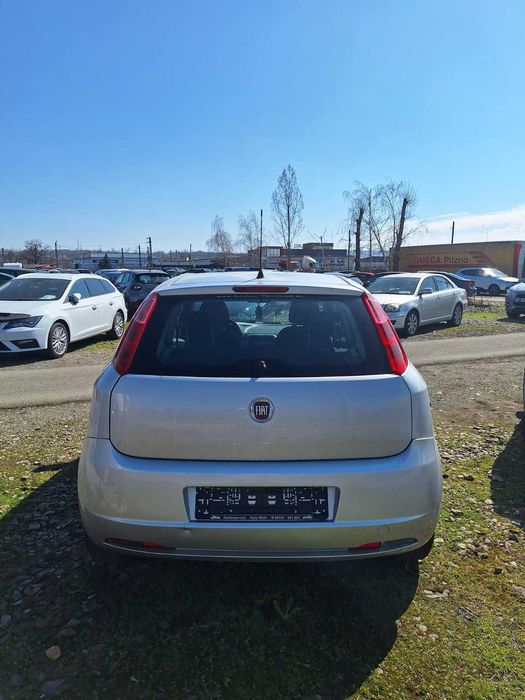 Fiat  Grande Punto   benzina    2014 !!!