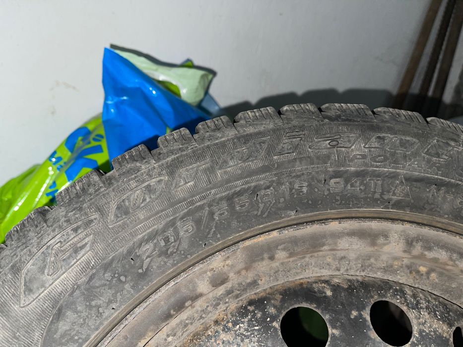 Комплект гуми с джанти 205/55/R16 5x114.3