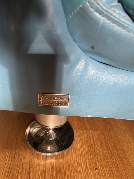 Даром отдам 2 дивана