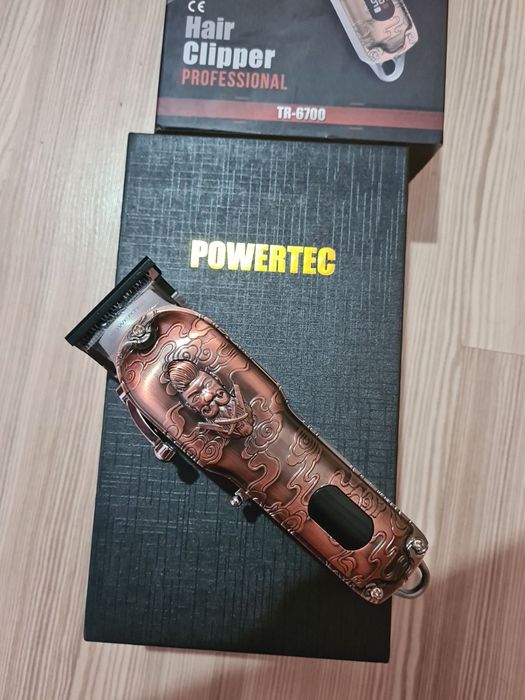 Професионална безжична метална машинка за подстригване PowertecTr-6700