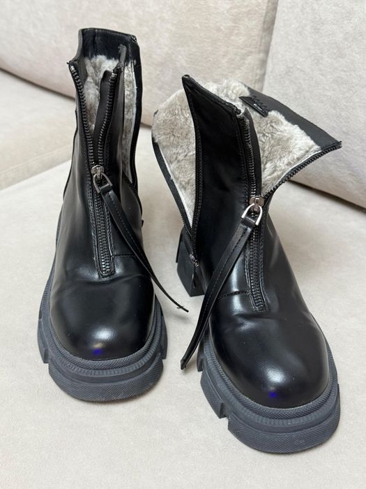 Срочно продам сапоги