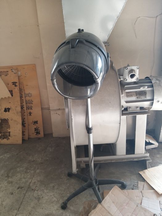 Продам   фен для парикмахерской