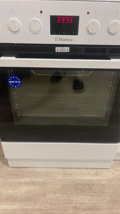 Электроплита продается срочна