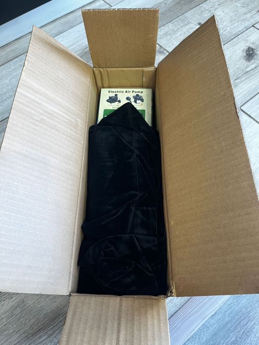 Saltea gonflabila cu pompa inclusa