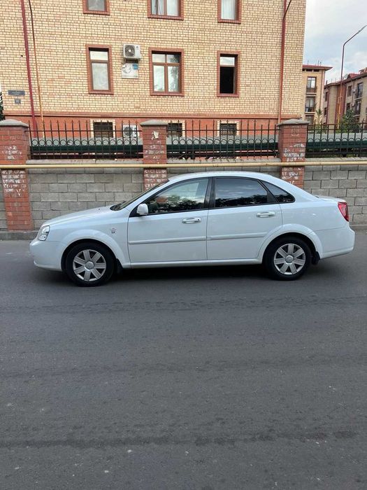 Продаю свою Lacetti 1.8 MT 2013 | Один хозяин | Газ не устанавливался