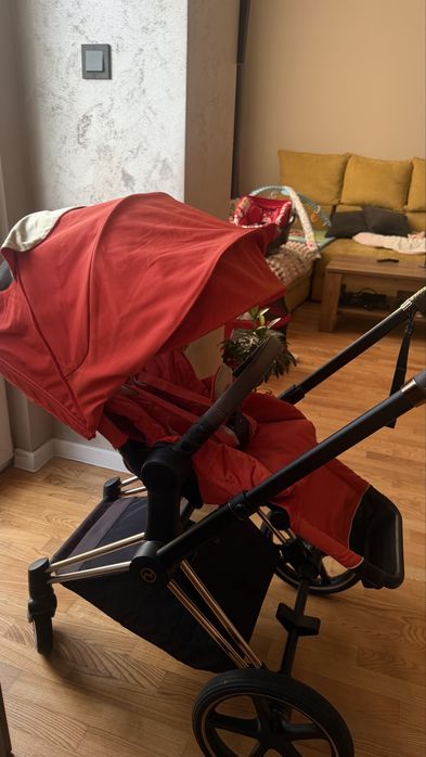 Количка Cybex Priam  Jeremy Scott Petticoat. Лимитирана серия.