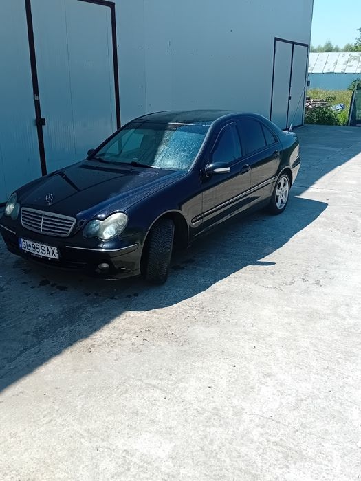MERCEDES-BENZ C-Class 0 — imagine 3
