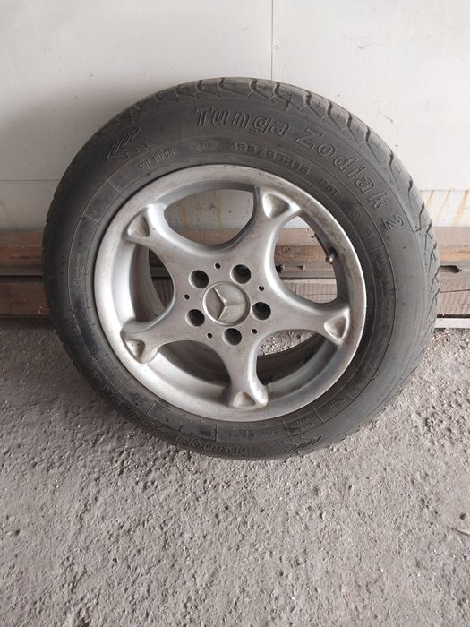 Продам шину диском