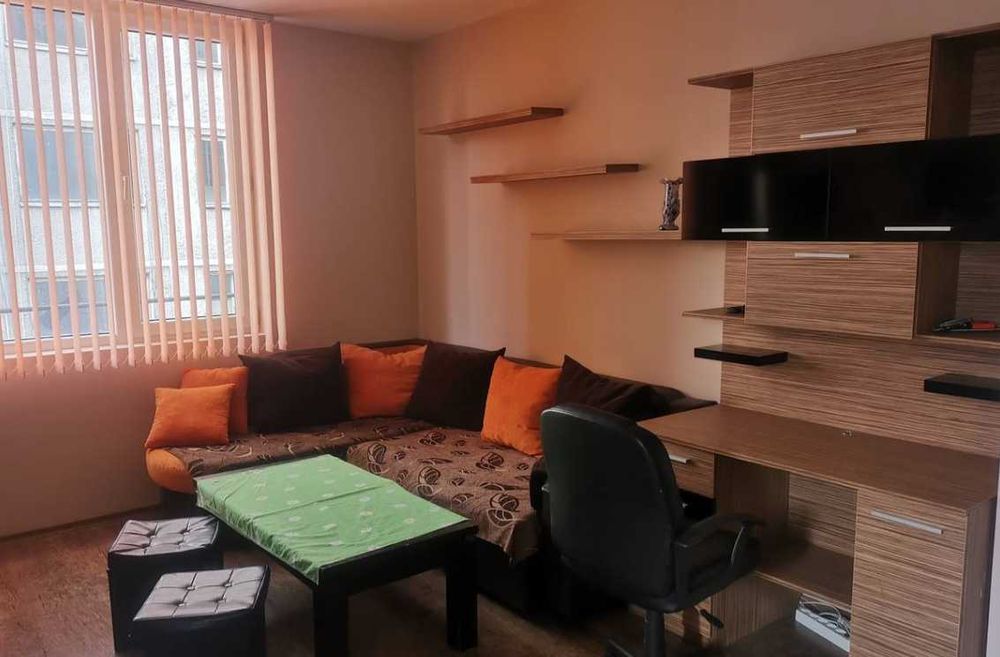 Дава се под наем Тристаен апартамент в Бургас, Славейков - 70 кв.м за 200 € - Снимка #13