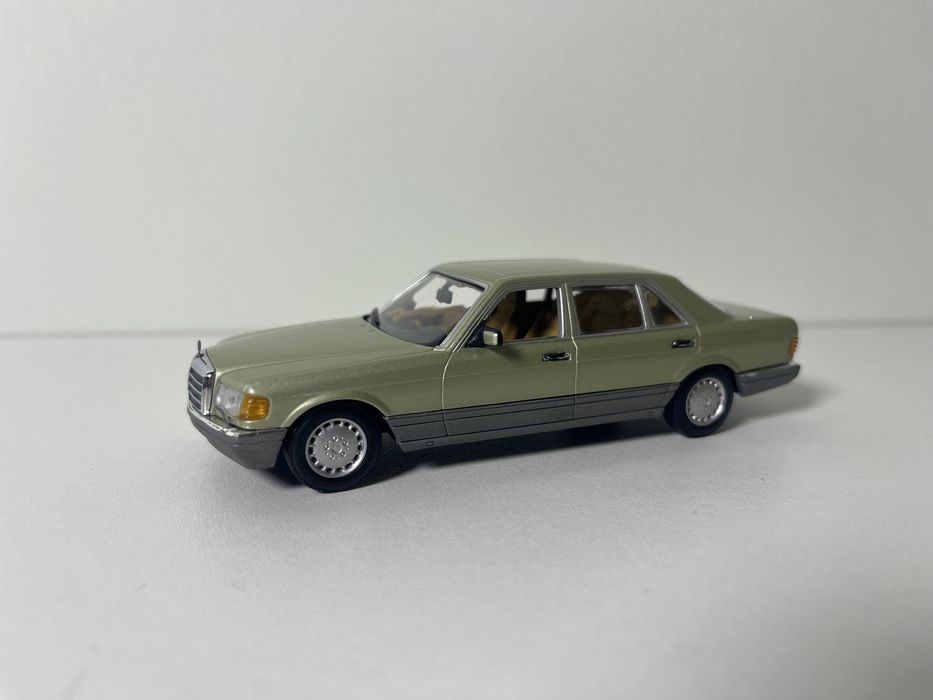 Продам Мерседес Бенц 560 SEL, 1:43