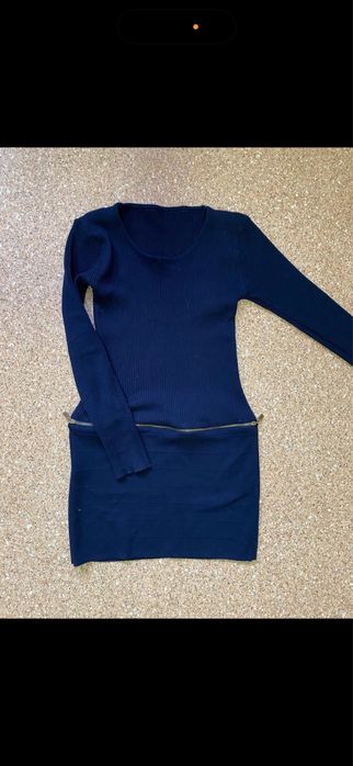 Продам платье женское