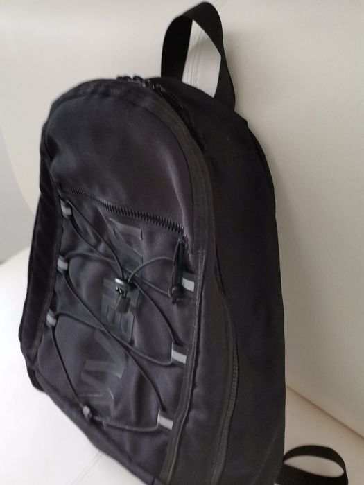 Vand rucsac fashion, model deosebit, nou nouț, calitate.