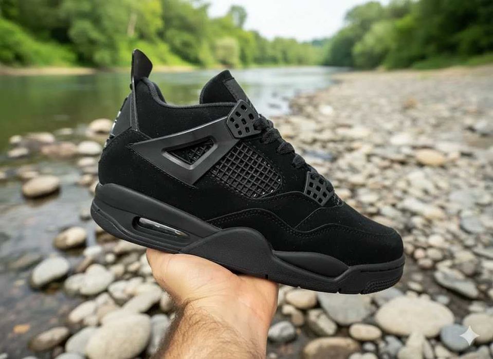 JORDAN 4 Retro Black Cat