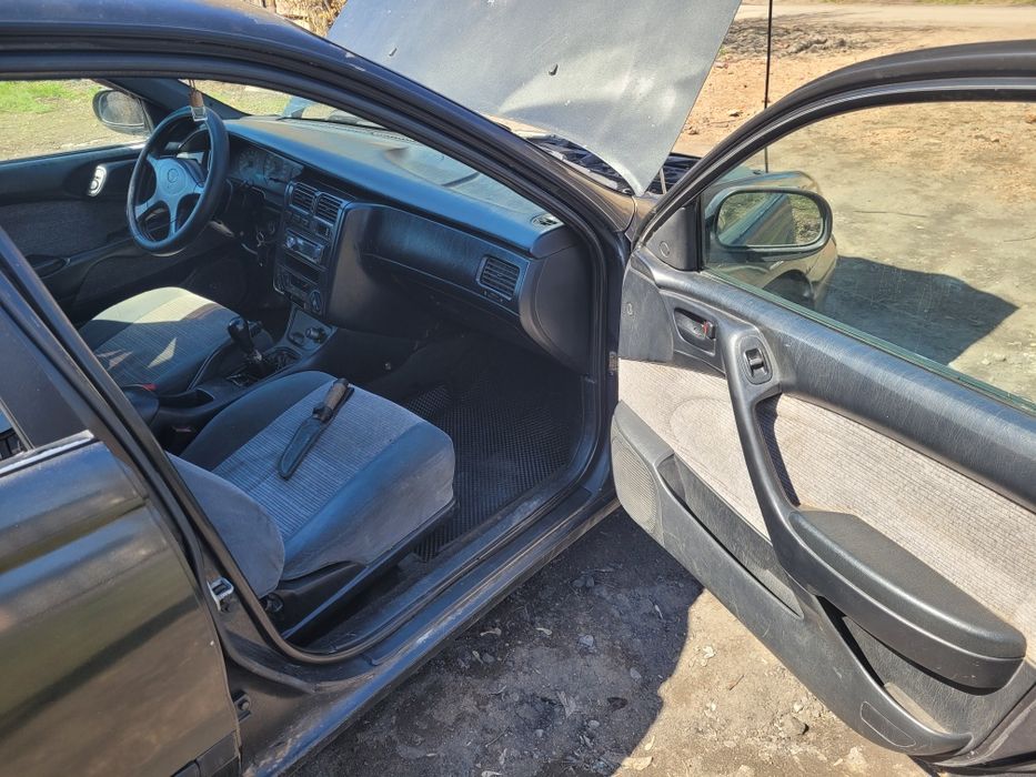 Продам Тойота карина Е