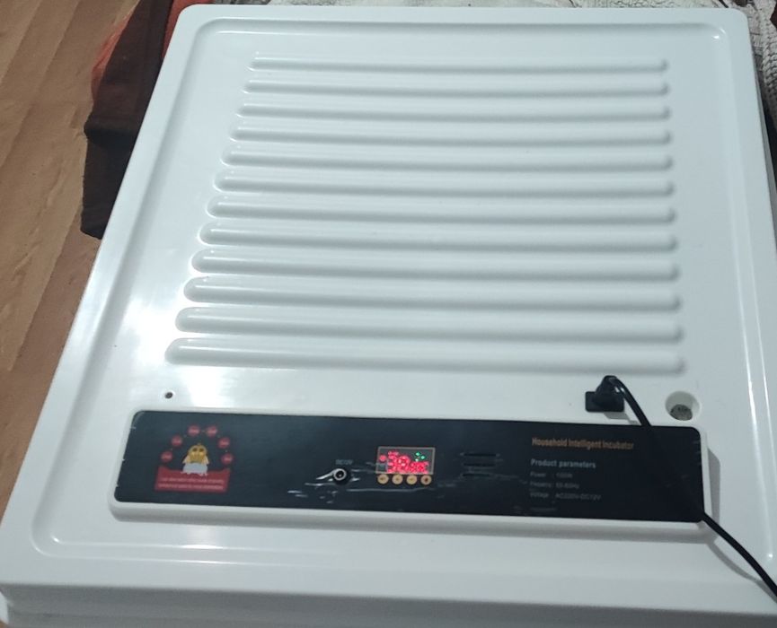 Incubator automat 130