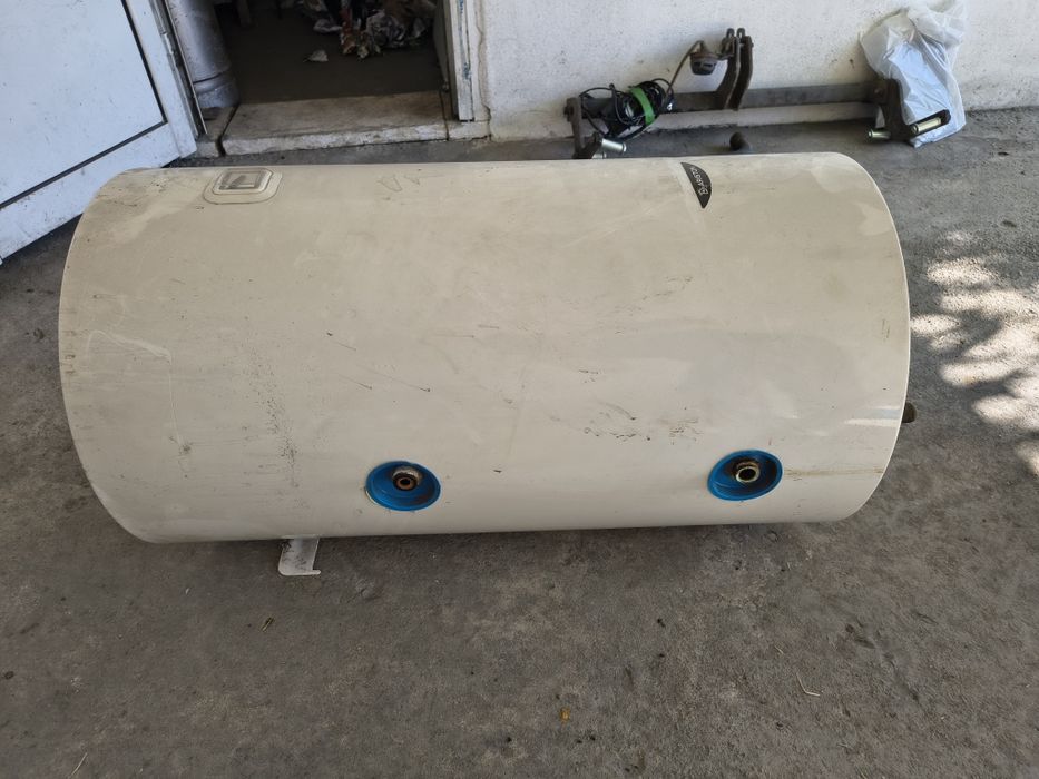 Vând Boiler mixt