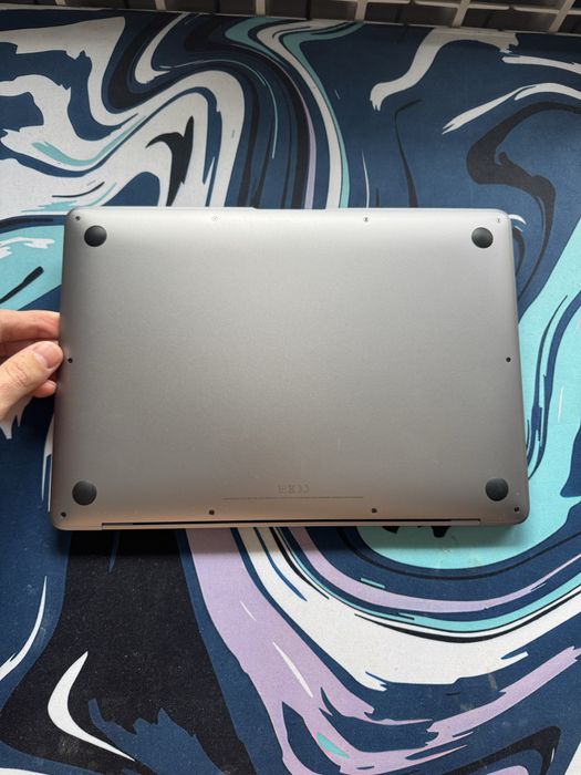 MacBook m1 2020 256gb с касова бележка