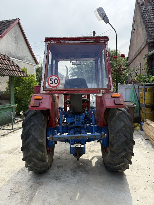 Tractor UTB 445