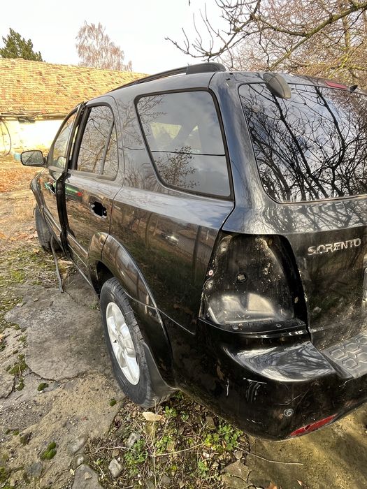 Kia Sorento на части