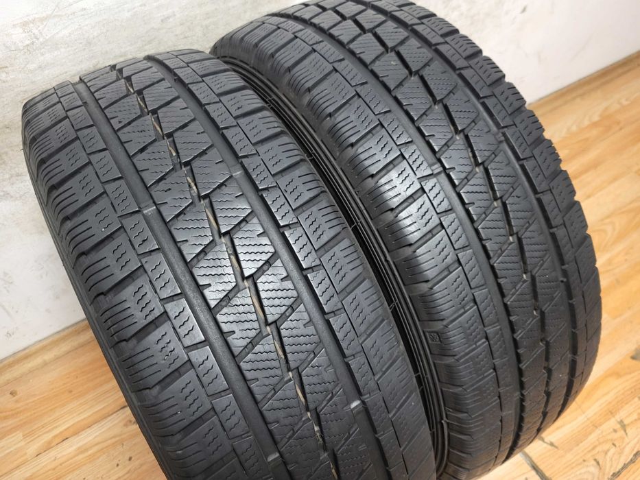 215/65/16C Falken / гуми бус