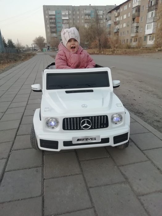 Детский автомобиль.