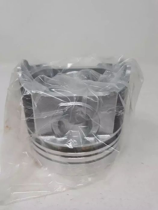 Piston kit Kubota V2203, V2403, Bobcat, Hyundai, Case