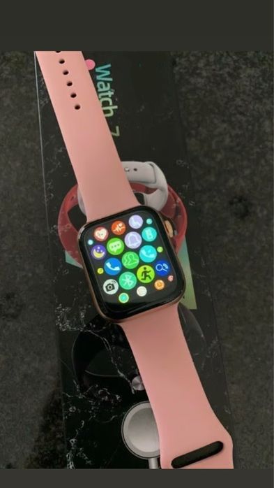 Смарт часовник Z33 Smart Watch 7 + 2 обикновени часовника ПОДАРЪК