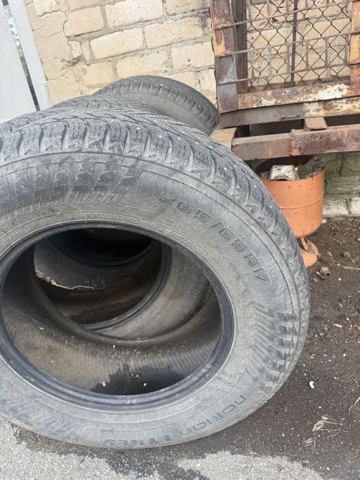 Продам шины зимние