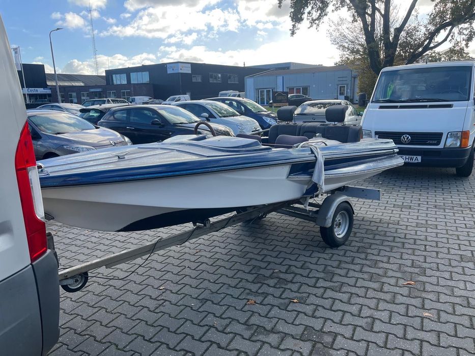 Barca Vega 410 Speedboat