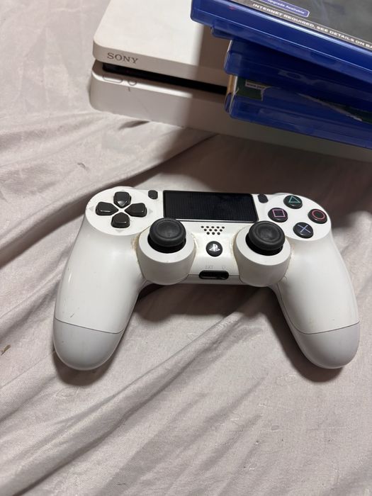 Vand  Ps4. Slim.