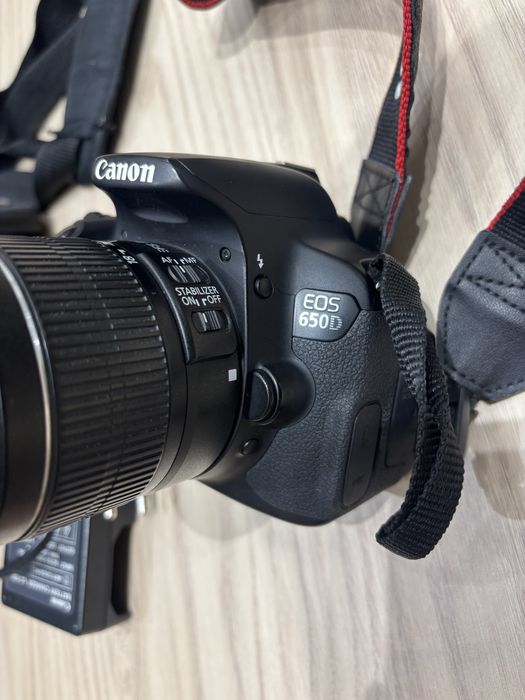 Фотокамера Canon EOS 650D