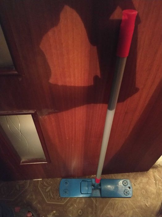 Швабра для чистоты в доме