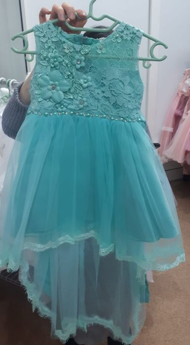 Платье со шлейфом