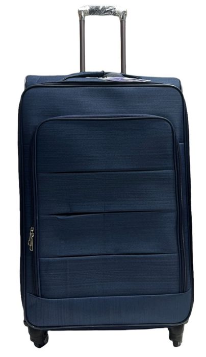 Продам чемодан на колёсиках