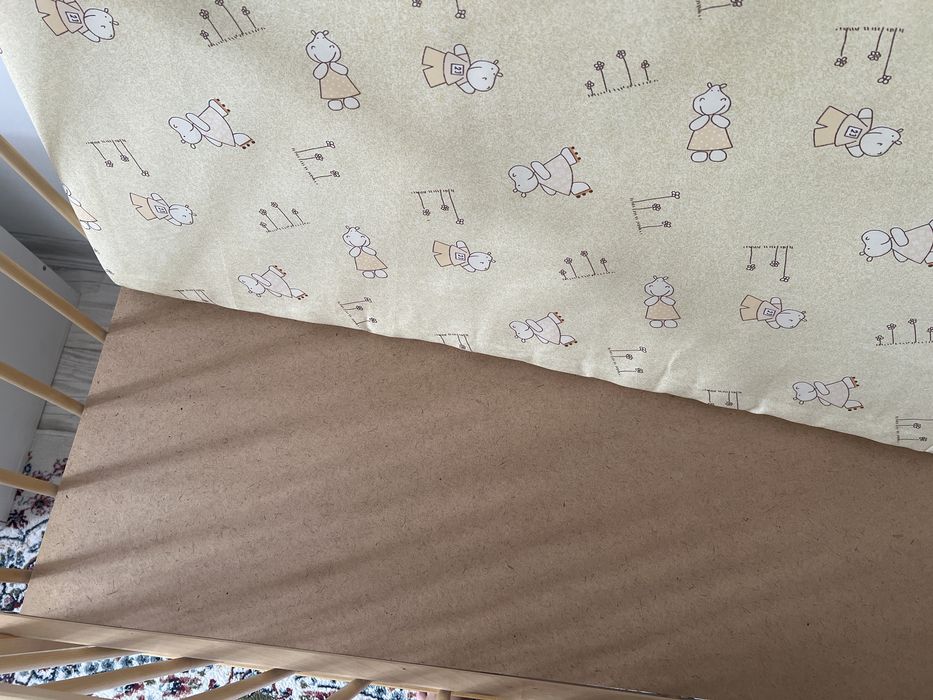 Манеж для малыша из дерево