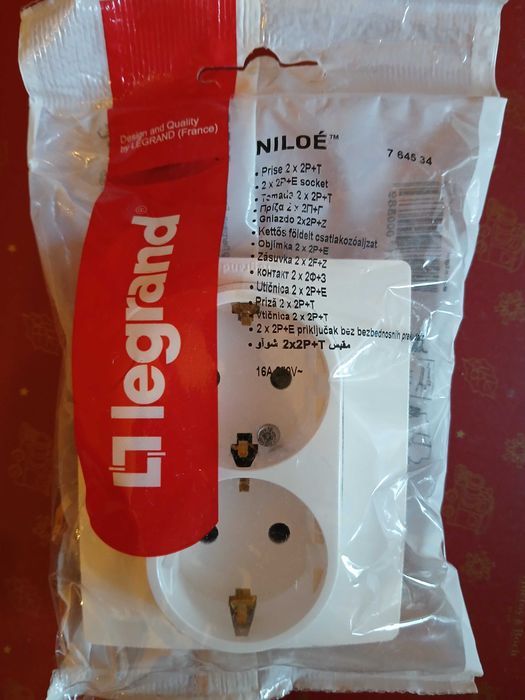 Нови контакти и рамки 3-ка Legrand