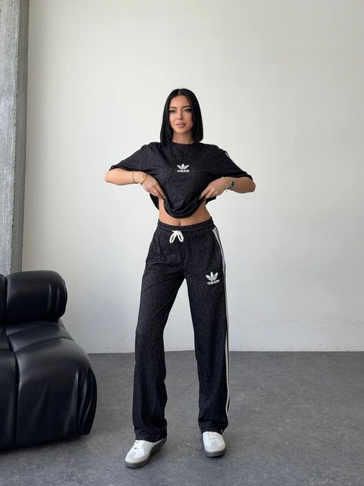 Дамски екипи нови