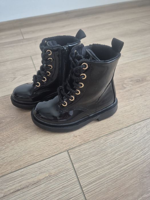 H&M ghete lacuite 25