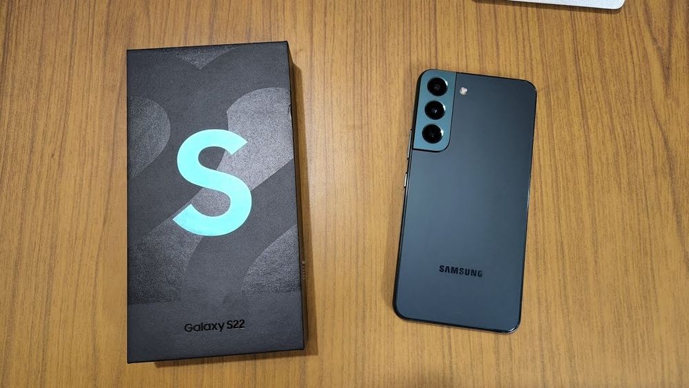 Продается Samsung galaxy S22 срочно