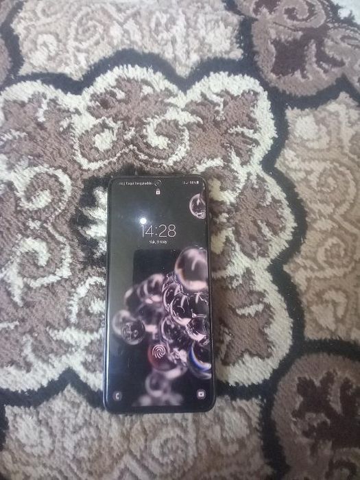 Samsung S 20 ultra sotiladi.