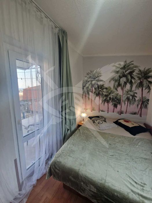 Дава се под наем Двустаен апартамент в Варна, м-т Траката - 35 кв.м за 295 € - Снимка #1