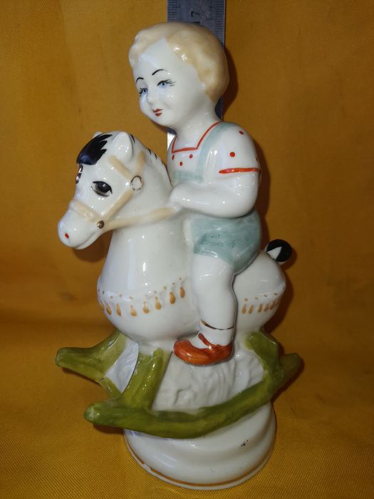 Советские фарфоровые статуэтки