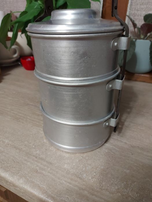 Домашна посуда-чинии и чаши, за допълване на сервизи