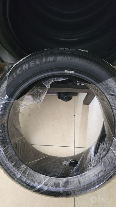 255/50/R20 Michelin pilot sport⁴suv