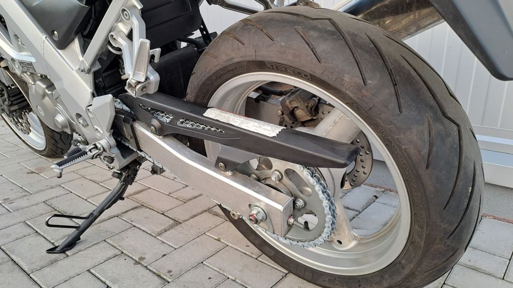 MotoFly Ploiesti vinde Suzuki SV650N 2003