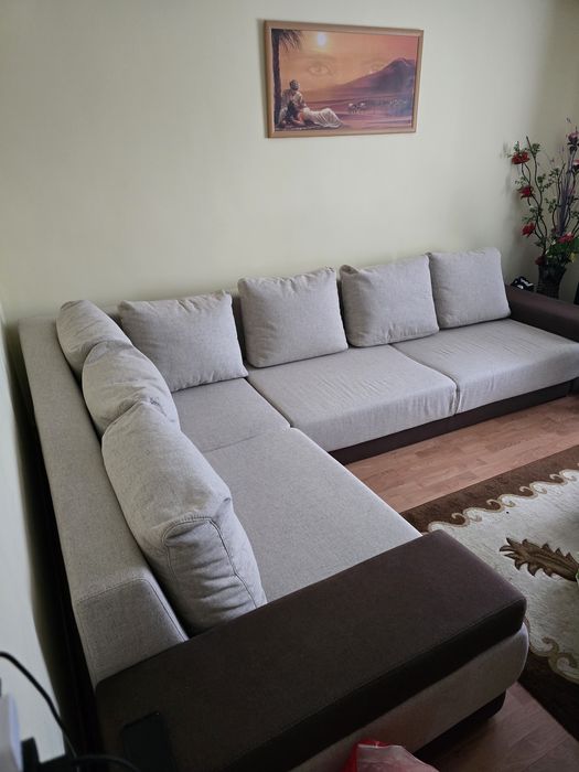 Colțar de vânzare în stare bună!