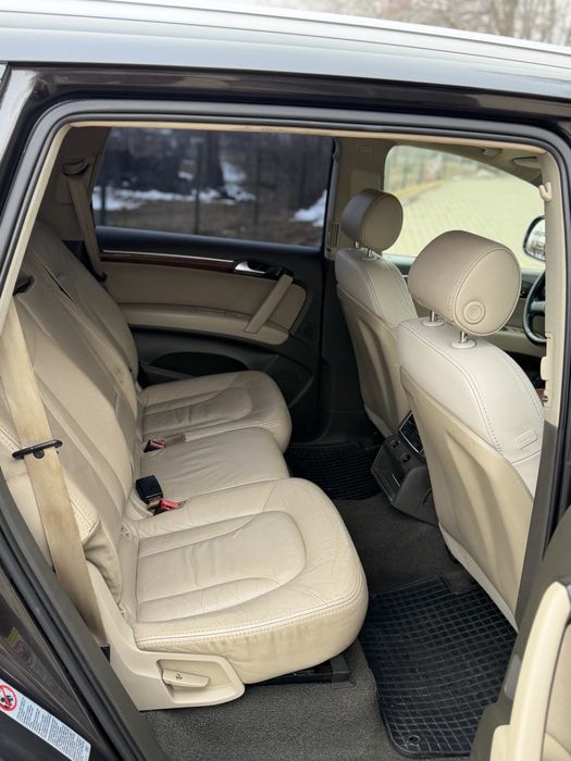 Vand Audi Q7 V6 3.0 quattro!!